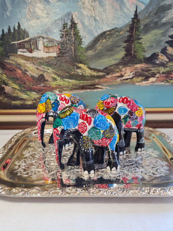 Фигурки декоративные винтажные "Слоны", дерево, ручная работа, 3 штуки х 12 x 13 см, Шри-Ланка, 1970-80гг.