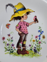Тарелка декоративная винтажная Schirnding Bavaria, квадратная с ярким изображением ребенка в шляпе, 18,5 x 2 см, Германия,1960-1970гг.