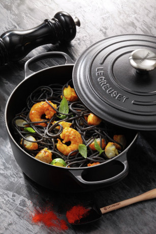 Le Creuset LE CREUSET Br\u00e4ter SIGNATURE schwarz LE CREUSET Br>4ter ПОДПИСЬ