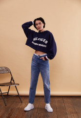 Tommy Hilfiger THxSM CROP GRAPHIC HOODIE Sweatshirt carbon navy THxSM CROP GRAPHIC HOODIE Толстовка углеродный флот