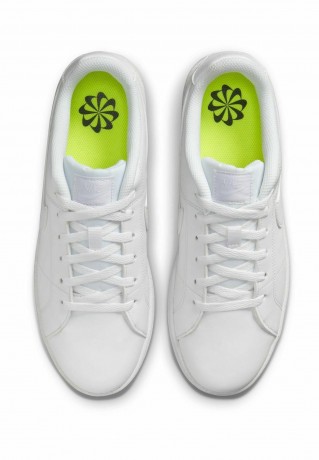 Nike Sportswear COURT ROYALE Sneaker low white/white/white COURT ROYALE Низкие кроссовки женские белый/белый/белый
