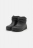 Crocs CLASSIC NEO PUFF SHORTY  Snowboot/Winterstiefel black CLASSIC NEO PUFF SHORTY зимние сапоги/сапоги черный