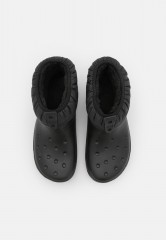 Crocs CLASSIC NEO PUFF SHORTY  Snowboot/Winterstiefel black CLASSIC NEO PUFF SHORTY зимние сапоги/сапоги черный