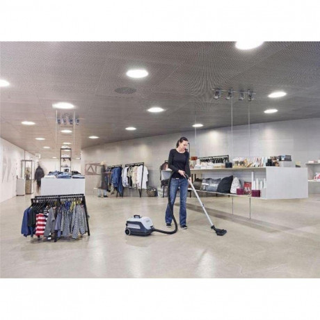 Nilfisk Nilfisk Akku-Bodenstaubsauger VP600 BATTERY m. 2 Batterien, Akku Staubsauger, kabellos, 8 Liter Staubbeutel, bis zu 60 min Arbeitszeit, Batterie, Sauger, sehr niedriger Gerauschpegel, Kurze Ladezeiten, hohe Saugleistung, fur Buro Hotel Schule, gra