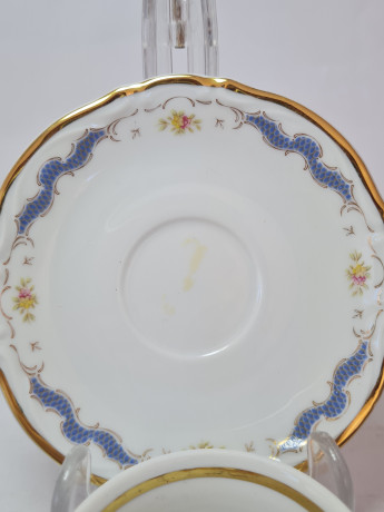 Чайная пара винтажная Mitterteich Bavaria, белый фарфор с ярко-синим цветочным декором и позолотой, 8,5 x 6 см /12 см, Германия, 1960-70гг.