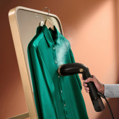 Philips Philips Dampfburste STH7060/80, 1500 W, Steamer, austauschbarer Wassertank (100/200ml), verstellbarem Kopf  Паровая щетка Philips STH7060/80, 1500 Вт, отпариватель, сменный резервуар для воды (100/200 мл), регулируемая насадка