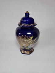 Golden love peacock Винтажная кобальтовая Ваза с позолотой 24К "Павлин в цветах", 25см, Япония 1960г.