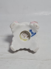 Подсвечник винтажный AK Kaiser "Розы" на ножках, фарфор, 5 см, Германия, 1960-70гг.