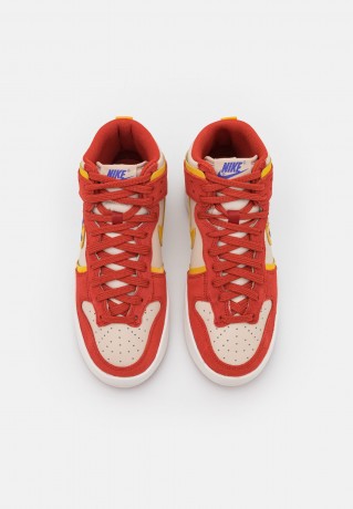 Nike Sportswear WMNS DUNK HIGH UP Sneaker high cinnabar/yellow ochre/lapis/sanddrift/sail WMNS DUNK HIGH UP Высокие кроссовки женские киноварь/желтая охра/ляпис/песчаная пыль/парус