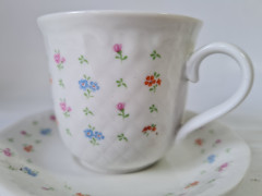Набор чайный HP Hebei Porcelain на 4 персоны, белый фарфор с мелкими цветками, Китай, 1960-1970гг.