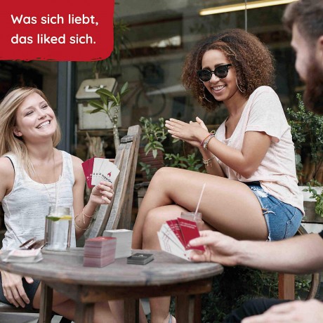 Simon und Jan Superlike Partyspiel mit schwarzem Humor  Improvisation Невероятная игра для вечеринок с импровизацией черного юмора