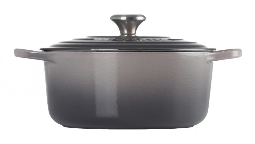 Le Creuset LE CREUSET Br\u00e4ter rund Flint SIGNATURE anthrazit LE CREUSET Br>4ter round Flint SIGNATURE