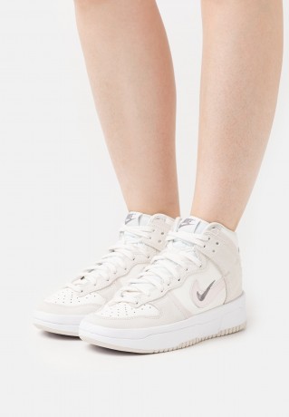 Nike Sportswear WMNS DUNK HIGH UP Sneaker high sail/flat pewter/phantom/light soft pink/white WMNS DUNK HIGH UP Высокие кроссовки женские парус/плоский оловянный/фантом/светло-розовый/белый