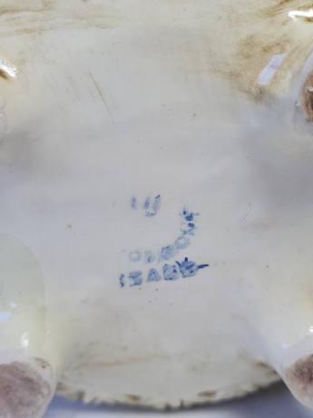 Ваза винтажная Bassano малая, на ножках, с желто-розовыми объемными цветами, керамика, 13 см, Италия, 1960-70гг.