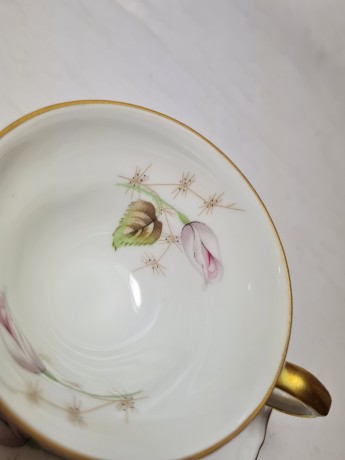 Edelstein Bavaria Винтажная чайная пара из фарфора класса премиум "Бутоны" с позолоченной ручкой, Германия, 1960-70гг.