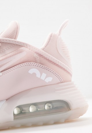 Nike Sportswear AIR MAX 2090 Sneaker low barely rose/white/metallic silver AIR MAX 2090 Низкие кроссовки женские едва розовый/белый/серебристый металлик