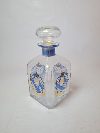 Бутылка для напитков винтажная, стекло с синим декором в виде герба, с крышкой, 20,5 x 8,5 см, Италия, 1960-70гг.