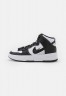 Nike Sportswear WMNS DUNK HIGH UP Sneaker high white/black/dark smoke grey WMNS DUNK HIGH UP Высокие кроссовки женские белый/черный/темно-серый дым