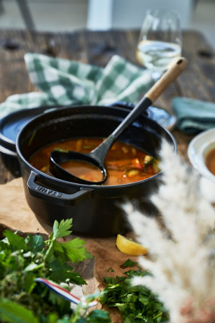 Staub Staub Br\u00e4ter Cocotte 24cm rund  schwarz Staub Br>4ter Кокотка 24см круглая