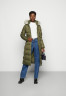 Tommy Hilfiger TYRA MAXI Down coat army green TYRA MAXI Пуховик Армейский Зеленый
