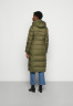Tommy Hilfiger TYRA MAXI Down coat army green TYRA MAXI Пуховик Армейский Зеленый