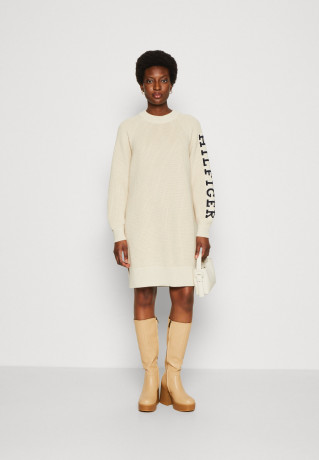 Tommy Hilfiger SWEATER DRESS Jumper dress classic beige ПЛАТЬЕ СВИТЕР Платье-джемпер классический бежевый