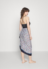 Tommy Hilfiger PAREO Beach accessory white ПАРЕО Пляжный аксессуар белый