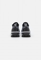 Nike Sportswear W AIR MAX FLYKNIT RACER NN C/O Sneaker low black/white W AIR MAX FLYKNIT RACER NN C/O — Низкие кроссовки женские черно-белый