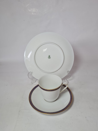 Чайное трио винтажное PMR Jager & Co Bavaria, белый фарфор с золотисто-голубым узором, 9,5 x 7 см / 15 см / 20,5 см, Германия, 1960-70гг.