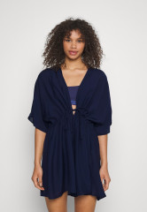 Tommy Hilfiger COVER UP SHORT Beach accessory desert sky COVER UP SHORT Пляжный аксессуар небо пустыни