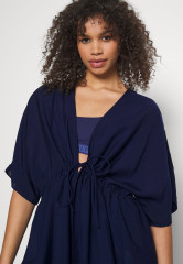 Tommy Hilfiger COVER UP SHORT Beach accessory desert sky COVER UP SHORT Пляжный аксессуар небо пустыни