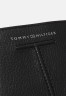 Tommy Hilfiger CENTRAL CC AND COIN UNISEX Wallet black CENTRAL CC AND COIN UNISEX Бумажник черный