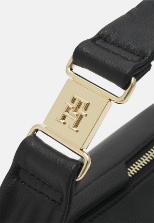 Tommy Hilfiger CONTEMPORARY CROSSOVER Handbag black СОВРЕМЕННЫЙ КРОССОВЕР сумочка черный