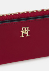 Tommy Hilfiger IDOL Wallet rouge айдол кошелек румяна