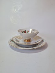 Чайное трио винтажное Bavaria с обильным позолоченным узором и букетами цветов, ручная роспись, фарфор, Германия, 1960-70гг.