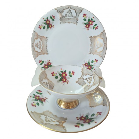 Чайное трио винтажное Bavaria с обильным позолоченным узором и букетами цветов, ручная роспись, фарфор, Германия, 1960-70гг.