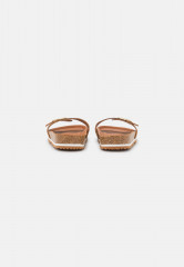 Tommy Hilfiger MOLDED FOOTBED FLAT  Mules summer cognac ПЛАТФОРМА С ФОРМОВАННЫМИ СТУПИЦАМИ Мюли летний коньяк