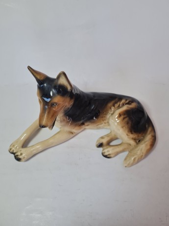 Cortendorf Фарфоровая статуэтка "Немецкая овчарка", 11см x 19см, Германия, 1960-70гг.