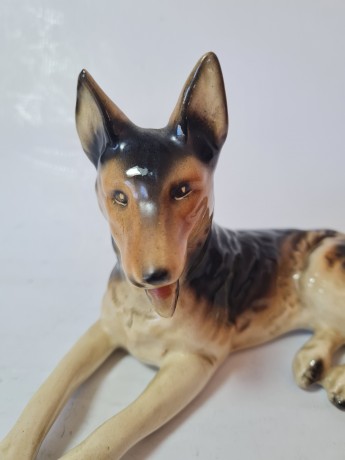 Cortendorf Фарфоровая статуэтка "Немецкая овчарка", 11см x 19см, Германия, 1960-70гг.