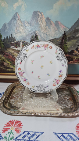 Блюдо винтажное Waldershof Bavaria с цветочным декором, фигурный край, фарфор, 28,5 x 4 см, Германия, 1960-70гг.