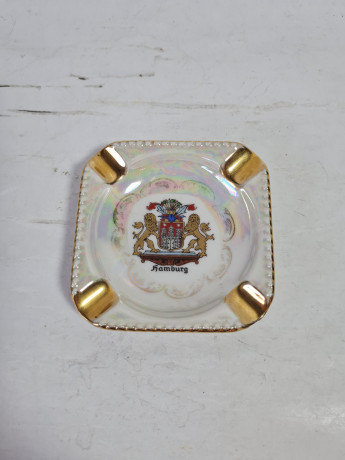 Пепельница винтажная S Seit 1849 с гербом Гамбурга, квадратная, фарфор, 7,5 x 2 см, Германия, 1960-70гг.