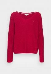 Tommy Hilfiger HAYANA CABLE V NECK SWEATER Jumper royal berry СВИТЕР HAYANA CABLE с V-образным вырезом Джемперы королевская ягода
