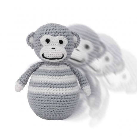 SindiBaba® Baby-Stehaufmannchen Affe CHARLIE gehakelt mit Glockchen (Bio) Детская поп-ап обезьянка ЧАРЛИ связана крючком с колокольчиком (органика)