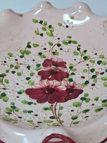 Фруктовница винтажная на ножке, в розовых тонах, с цветочным декором, керамика, Германия, 1970-80гг.