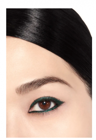 CHANEL STYLO YEUX WATERPROOF EYELINER UND KAJAL MIT LANGEM HALT водостойкий карандаш-подводка для глаз STYLO YEUX, 46 VERT EMERAUDE, новая коллекция весна/лето 2025