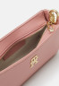 Tommy Hilfiger TIMELESS CHAIN CROSSOVER Across body bag soothing pink TIMELESS CHAIN ??CROSSOVER Сумка через плечо успокаивающий розовый