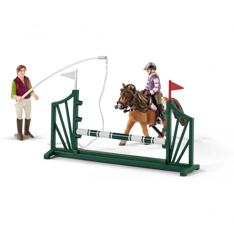 Schleich Schleich Horse Club 42389 Reitschule mit Reiterinnen und Pferden Schleich Horse Club 42389 Школа верховой езды с всадниками и лошадьми