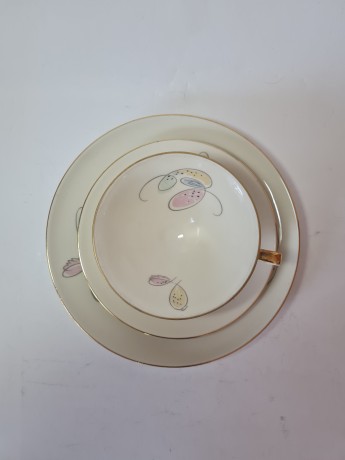 Чайное трио винтажное Schumann Arzberg в нежных пастельных тонах, позолота, ручная роспись, Германия, 1960-70гг.