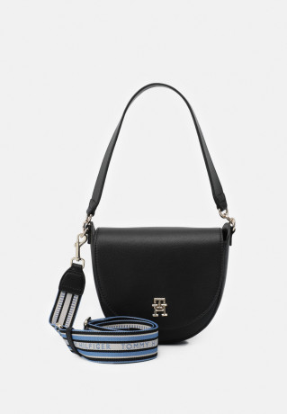 Tommy Hilfiger LIFE SADDLE Handbag black ЖИЗНЬ СЕДЛО сумочка черный