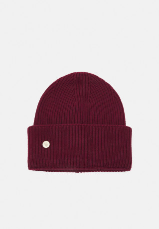 Tommy Hilfiger ELEVATED BEANIE Beanie rouge ПОВЫШЕННАЯ ШАПКА Шапочка румяна